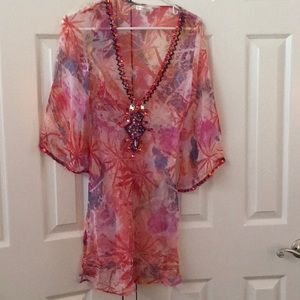 Very cute cover up dress